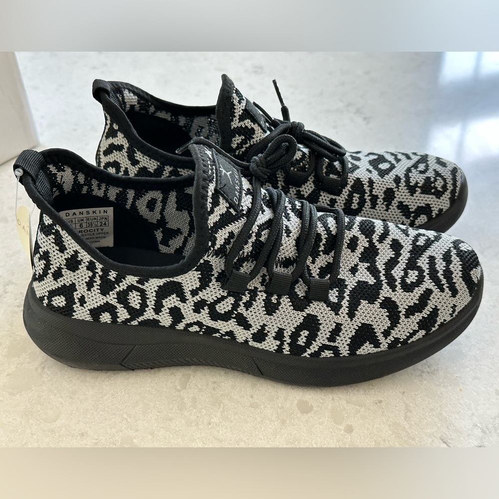 Leopard sneakers size 8